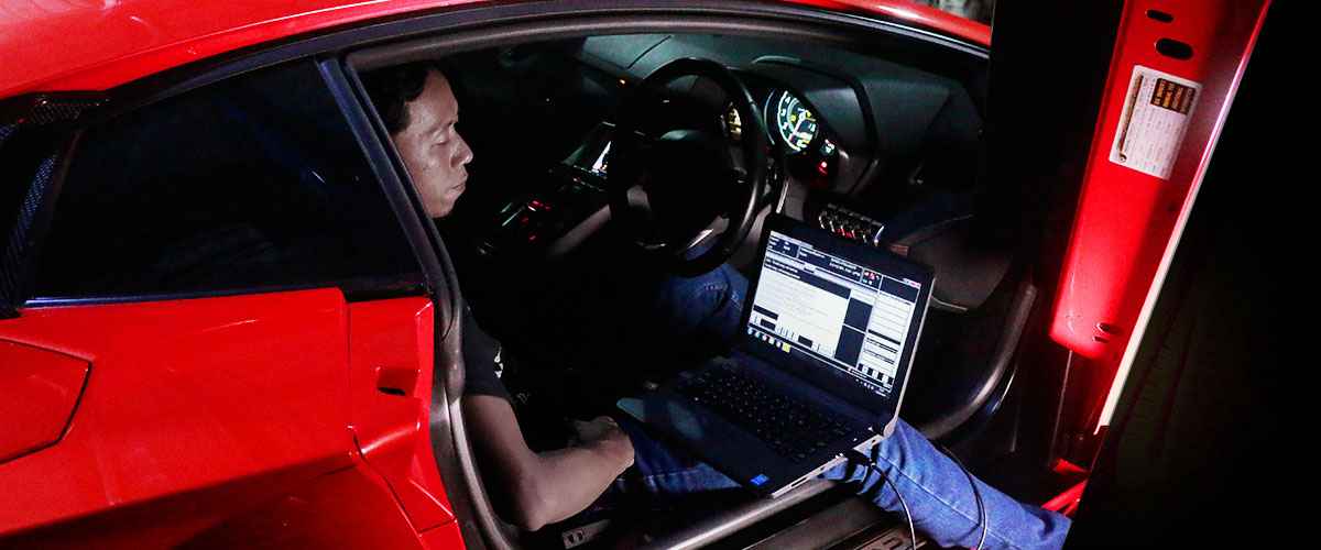 bengkel lamborghini
