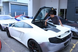 Bengkel McLaren