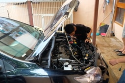 montir mobil toyota online